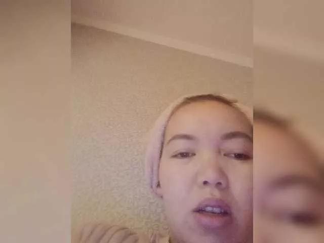 LynnMonica from BongaCams
