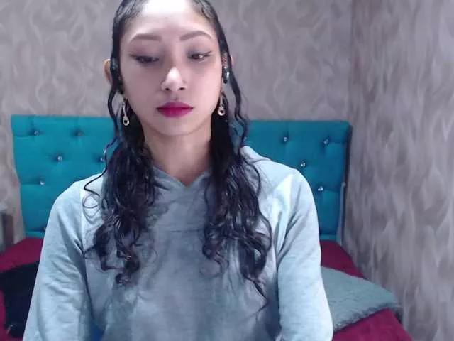 Explore our live girls sluts from our Custom and Multi clubs and checkout exclusive access to highly interactive content, such as shape, hair, titties, pussy type and many more.