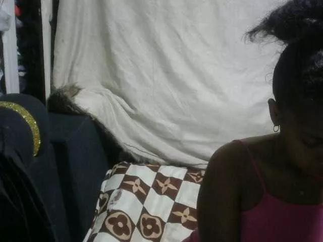 Maha19x from BongaCams