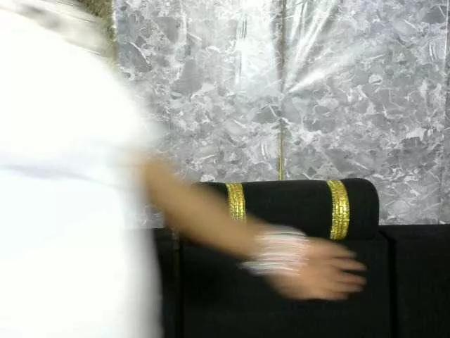 Maha19x from BongaCams