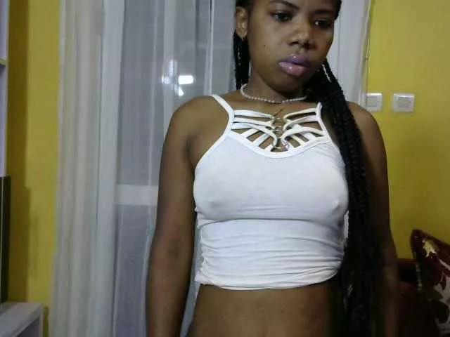 Maha19x from BongaCams