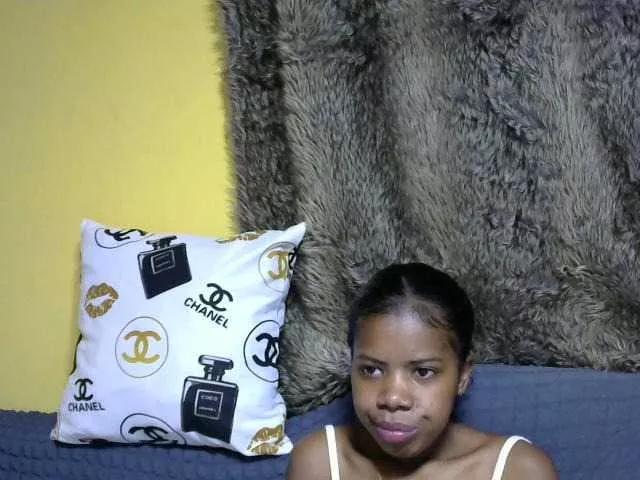 Maha19x from BongaCams