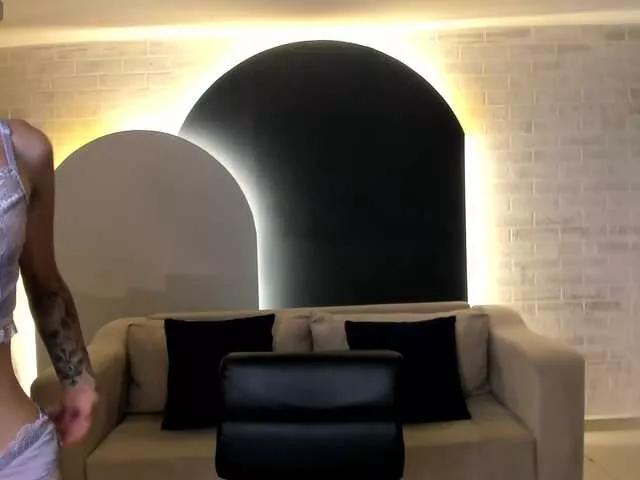 MaiaCollins1 from BongaCams