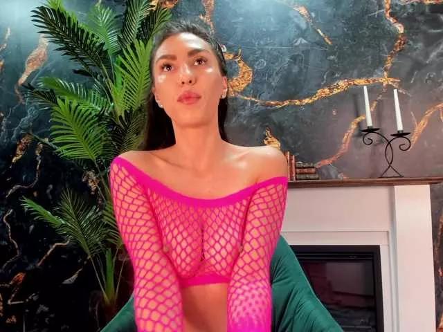 Explore our live girls sluts from our Custom and Multi clubs and checkout exclusive access to highly interactive content, such as shape, hair, titties, pussy type and many more.