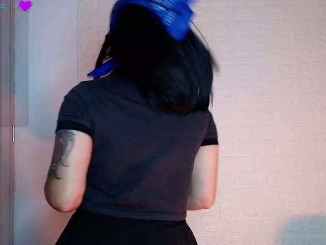 Explore our live girls sluts from our Custom and Multi clubs and checkout exclusive access to highly interactive content, such as shape, hair, titties, pussy type and many more.