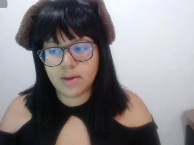 Explore our live girls sluts from our Custom and Multi clubs and checkout exclusive access to highly interactive content, such as shape, hair, titties, pussy type and many more.
