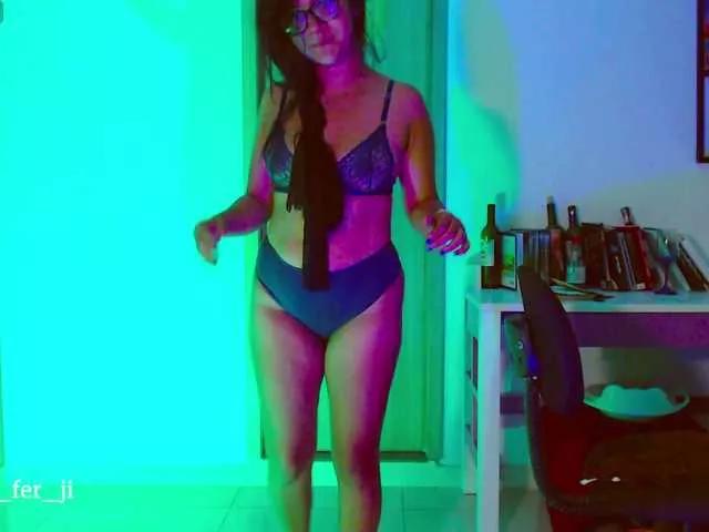 Explore our live girls sluts from our Custom and Multi clubs and checkout exclusive access to highly interactive content, such as shape, hair, titties, pussy type and many more.