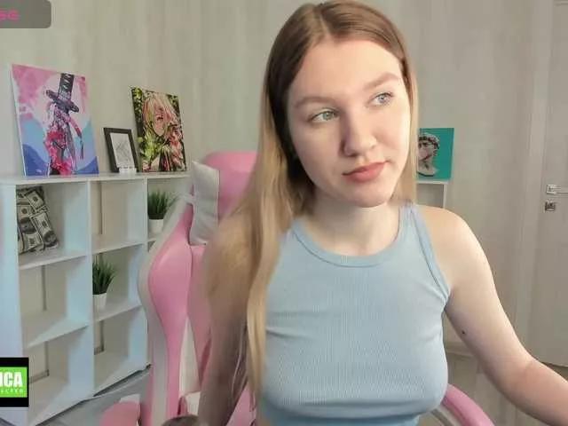 Explore our live girls sluts from our Custom and Multi clubs and checkout exclusive access to highly interactive content, such as shape, hair, titties, pussy type and many more.