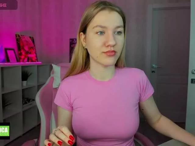 Explore our live girls sluts from our Custom and Multi clubs and checkout exclusive access to highly interactive content, such as shape, hair, titties, pussy type and many more.