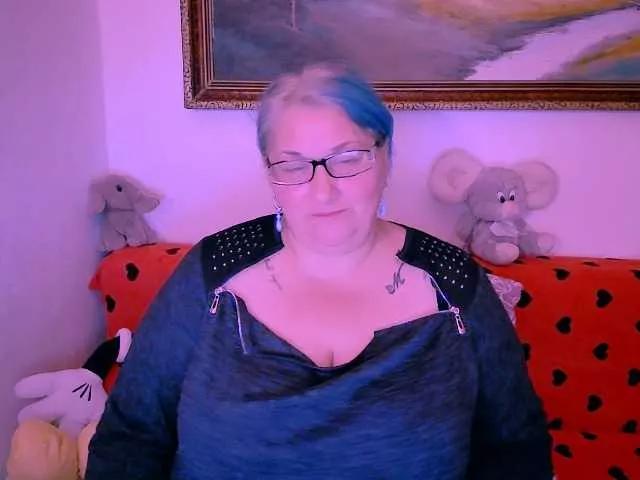 Marryaxx from BongaCams