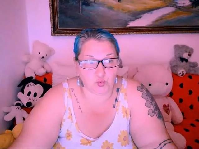 Marryaxx from BongaCams