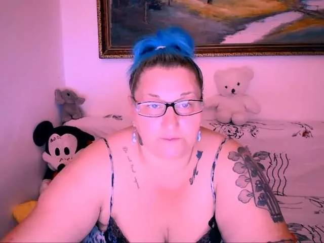 Marryaxx from BongaCams