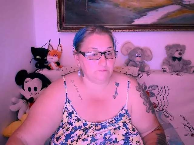 Marryaxx from BongaCams