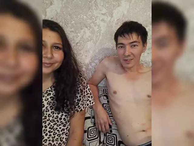 Explore our live girls sluts from our Custom and Multi clubs and checkout exclusive access to highly interactive content, such as shape, hair, titties, pussy type and many more.