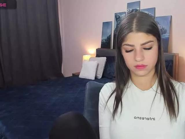 Explore our live girls sluts from our Custom and Multi clubs and checkout exclusive access to highly interactive content, such as shape, hair, titties, pussy type and many more.