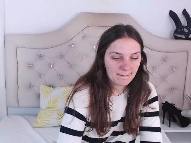 MayaHot from BongaCams
