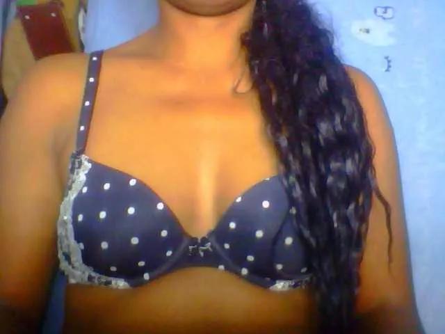 MayaQueen from BongaCams