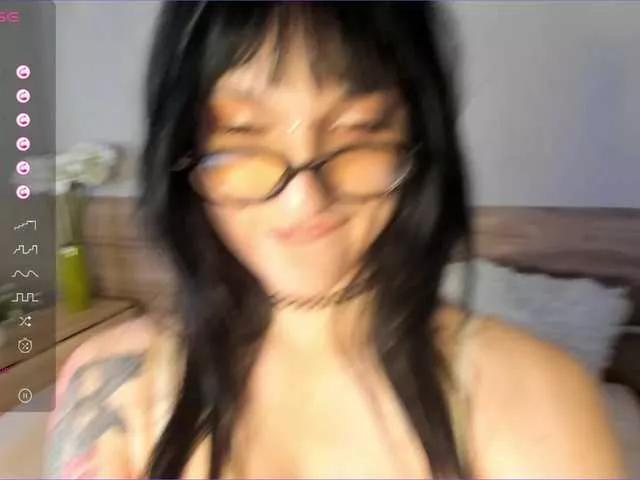mazzagirl from BongaCams