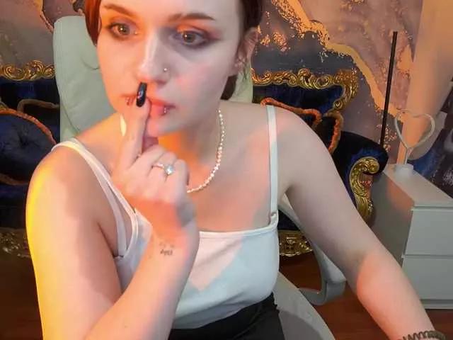 Explore our live girls sluts from our Custom and Multi clubs and checkout exclusive access to highly interactive content, such as shape, hair, titties, pussy type and many more.
