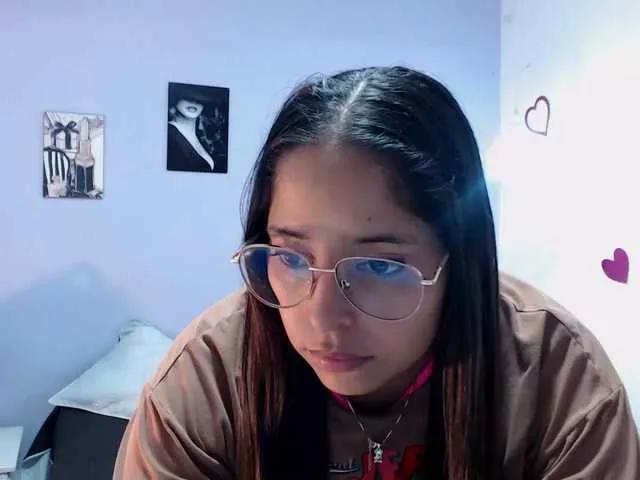 Explore our live girls sluts from our Custom and Multi clubs and checkout exclusive access to highly interactive content, such as shape, hair, titties, pussy type and many more.