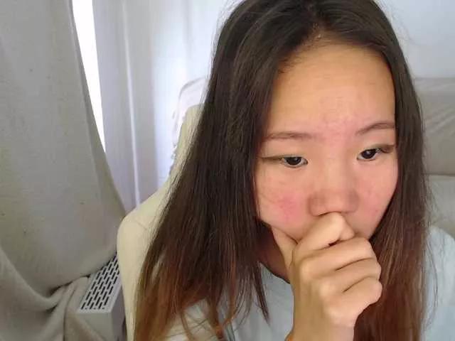 Mellobal from BongaCams
