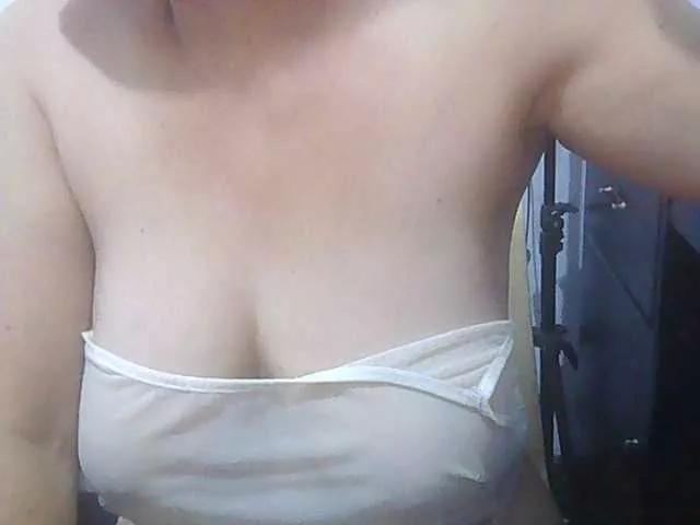 melon2love4u from BongaCams is Freechat