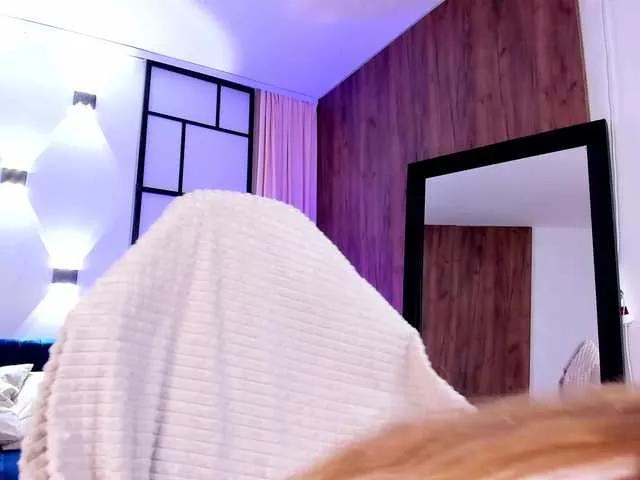 MiaMeowa from BongaCams