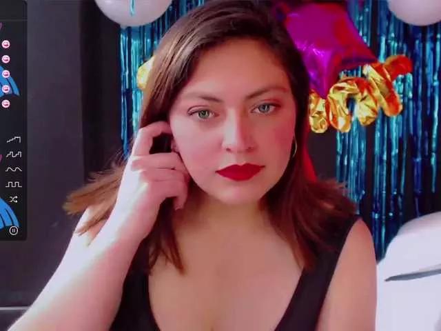 Explore our live girls sluts from our Custom and Multi clubs and checkout exclusive access to highly interactive content, such as shape, hair, titties, pussy type and many more.