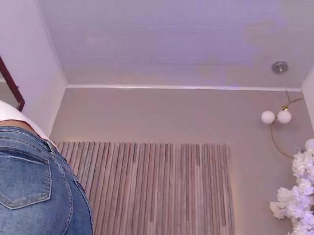 Michellee-20 from BongaCams is Freechat