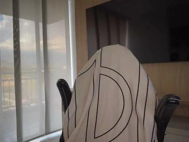 MiiaVega from BongaCams