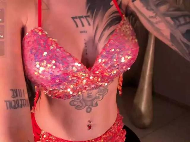Explore our live girls sluts from our Custom and Multi clubs and checkout exclusive access to highly interactive content, such as shape, hair, titties, pussy type and many more.