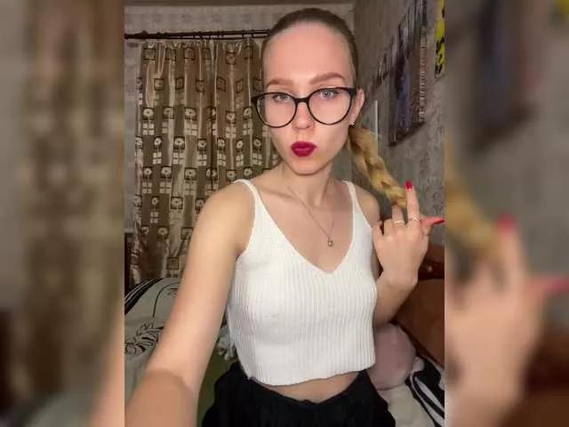 Explore our live girls sluts from our Custom and Multi clubs and checkout exclusive access to highly interactive content, such as shape, hair, titties, pussy type and many more.