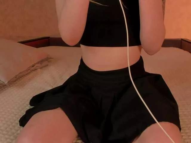 millaeyes from BongaCams