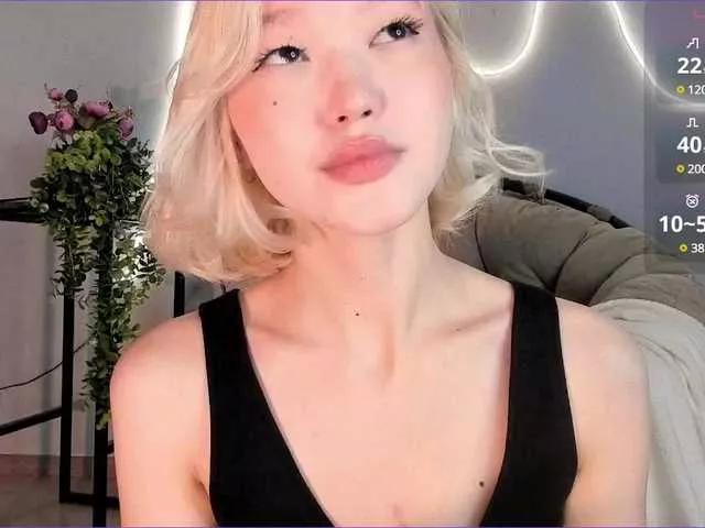 milli-sunrise from BongaCams