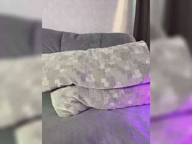 MillyMillya from BongaCams