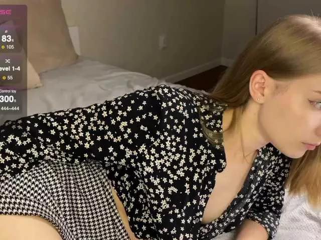 Miss-Lolli from BongaCams