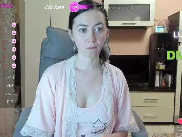Explore our live girls sluts from our Custom and Multi clubs and checkout exclusive access to highly interactive content, such as shape, hair, titties, pussy type and many more.