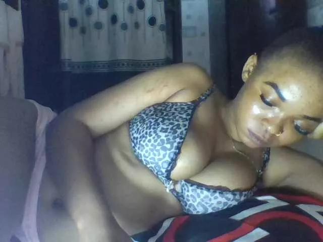 Miss-riri from BongaCams