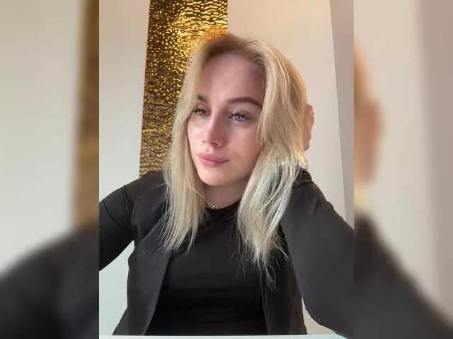 MissAlis from BongaCams
