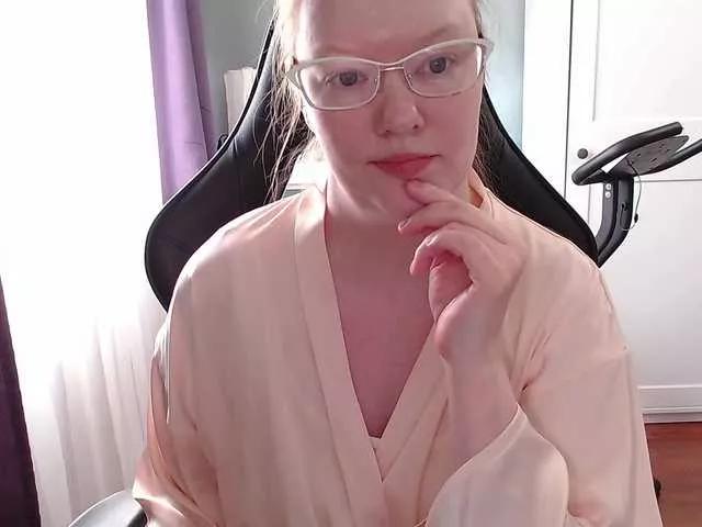 missInari from BongaCams