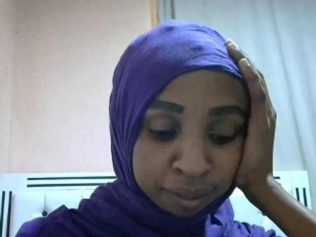 misskatrinah002 from BongaCams