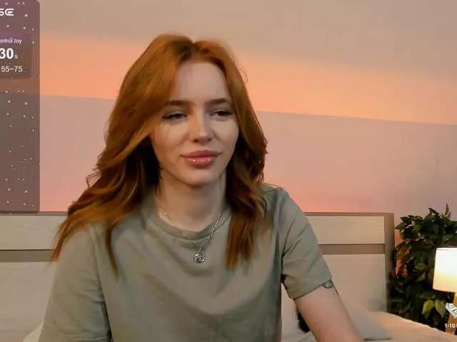 MissRedFox from BongaCams