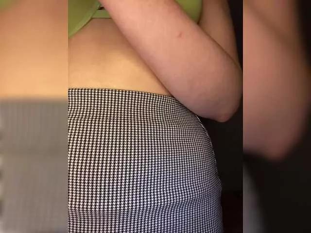 Mmarmela232 from BongaCams