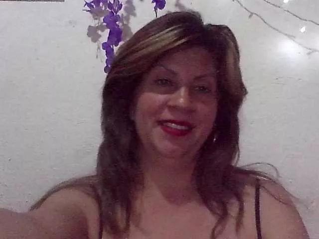 Mmmcutemm from BongaCams