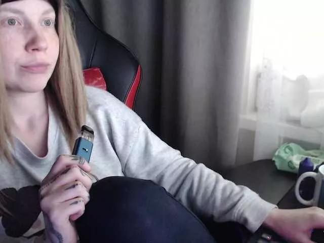 Explore our live girls sluts from our Custom and Multi clubs and checkout exclusive access to highly interactive content, such as shape, hair, titties, pussy type and many more.