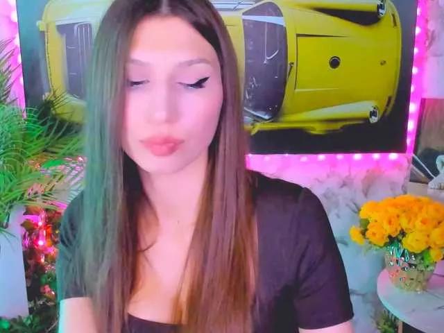 Explore our live girls sluts from our Custom and Multi clubs and checkout exclusive access to highly interactive content, such as shape, hair, titties, pussy type and many more.