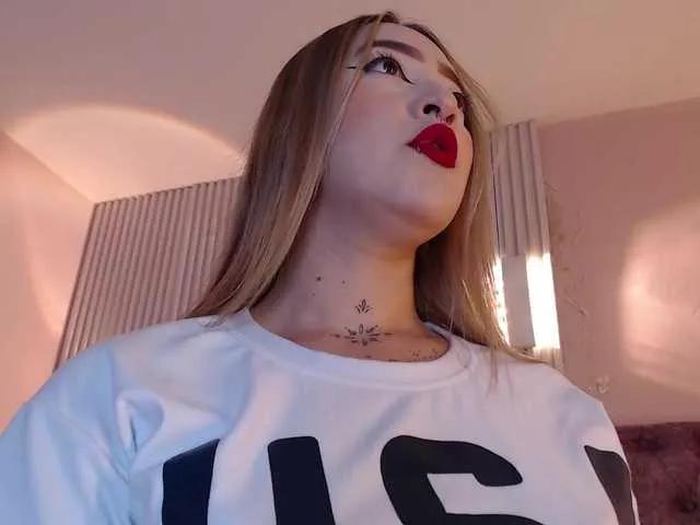 Explore our live girls sluts from our Custom and Multi clubs and checkout exclusive access to highly interactive content, such as shape, hair, titties, pussy type and many more.