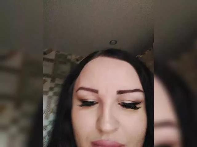 Monica- webcams show profile image 