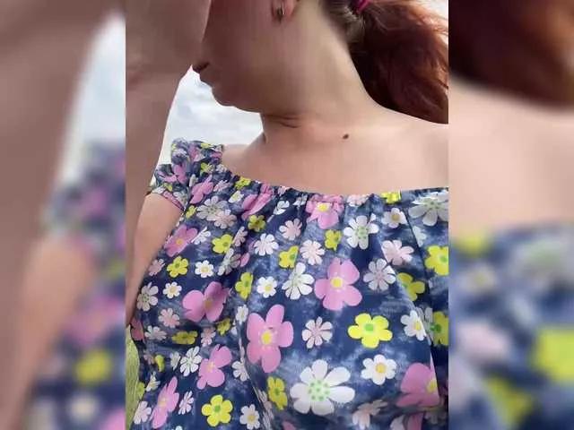 MoonArt69 from BongaCams