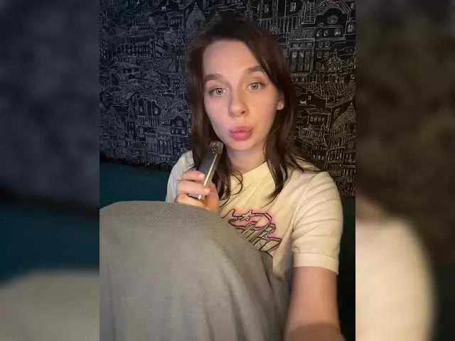 MossiPolli from BongaCams